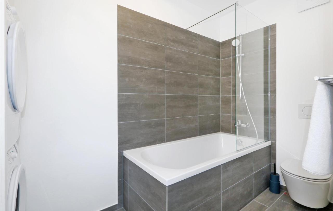 2 Bedroom Cozy Apartment In Lembruch-Duemmer See Zewnętrze zdjęcie